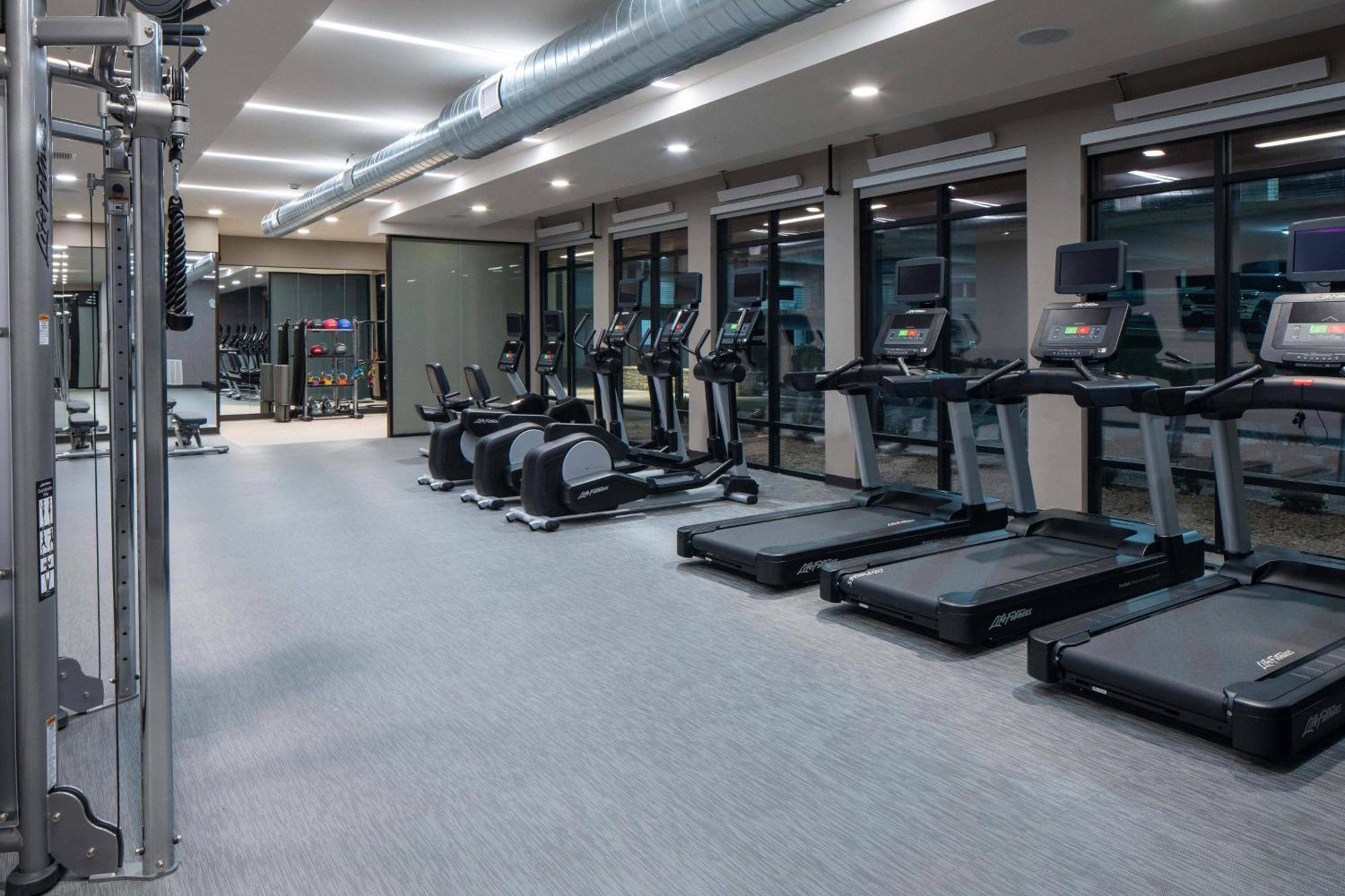 Courtyard By Marriott Джефферсон-Сити Экстерьер фото