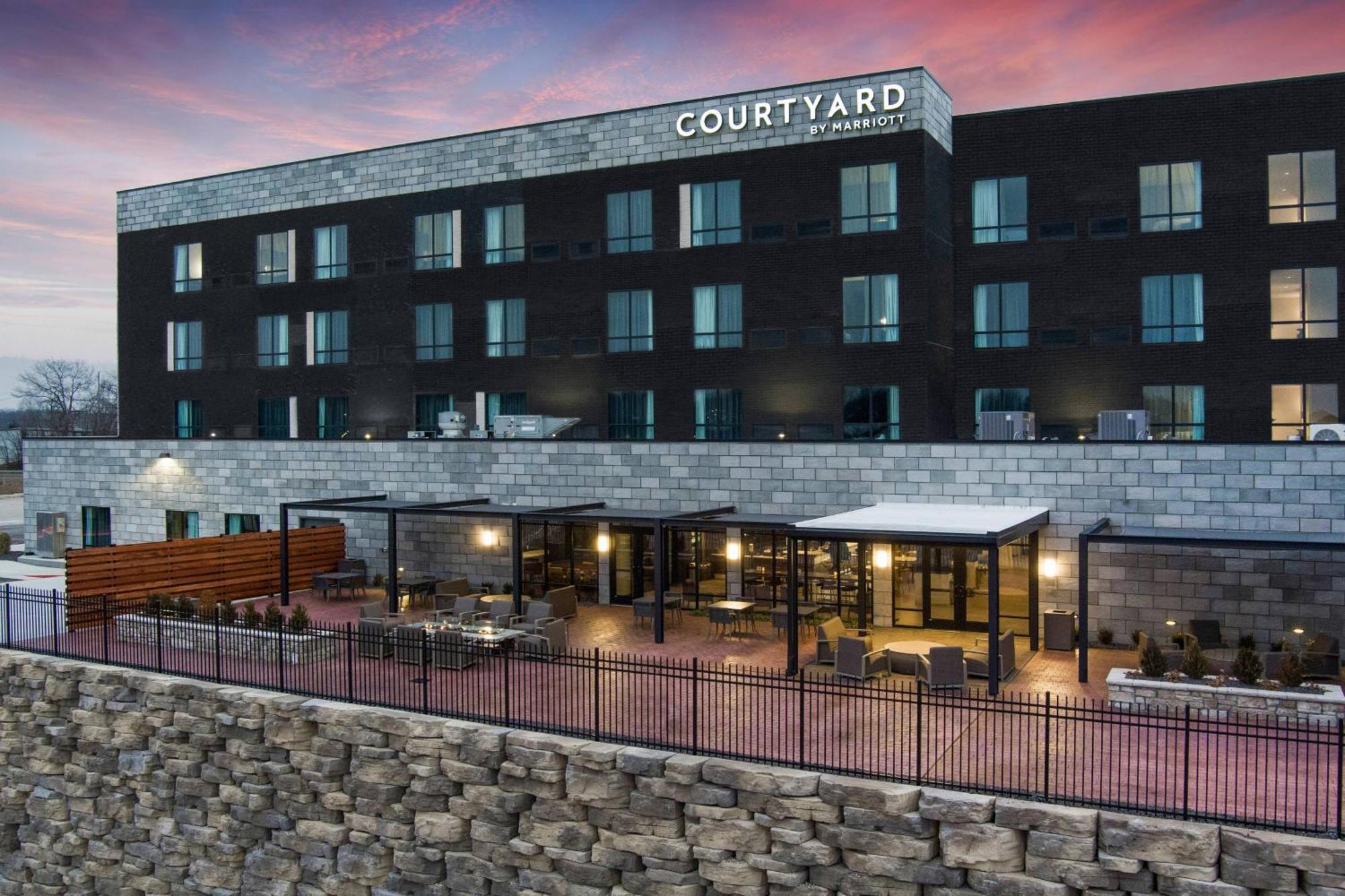 Courtyard By Marriott Джефферсон-Сити Экстерьер фото